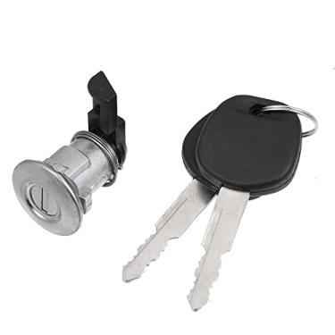 Imagem de X AUTOHAUX 1 conjunto de cilindro de trava de porta de combustível com chaves para Toyota Tacoma 1995-2004 para Toyota Tundra 2000-2003 cilindro de bloqueio de tanque de combustível tampa de enchimento de combustível cilindro de bloqueio de gás 69058-35140 69058-26030