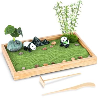 Imagem de Panda Zen Kit de jardim para mesa 28 x 19 cm, bandeja de bambu com areia verde, presentes de decoração de quarto japonês, mini decoração zen, decoração de mesa de escritório em casa (Panda Bambu)