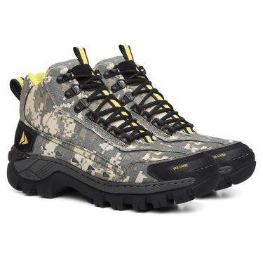 Imagem de Bota Adventure Masculina Estilo Camuflado em Couro Legítimo com Amortecimento e Grip-Masculino