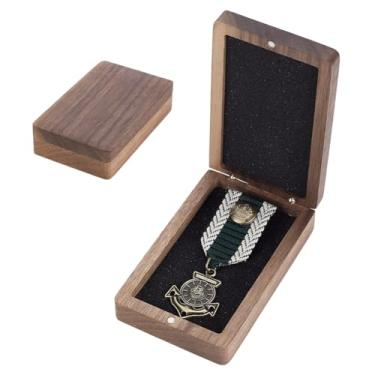 Imagem de AHANDMAKER Caixa de armazenamento de moeda de madeira para exibição de medalha única com caixa de presente de madeira de veludo para medalha, broche e colecionador de moedas comemorativas, camelo