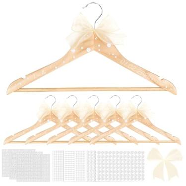 Imagem de JarThenaAMCS 5 conjuntos de cabides de dama de honra de casamento para noivas e noivos cabides de madeira com laços de fita, adesivos de pérolas para chá de panela, lembrancinhas de festa, suprimentos