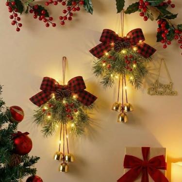 Imagem de Knitgrip 2 peças de decoração de laços de Natal de 38 cm com sinos grande enfeite de árvore de Natal pingente de guirlanda de Natal com bagas de cipreste de pinha para decoração de festa de árvore
