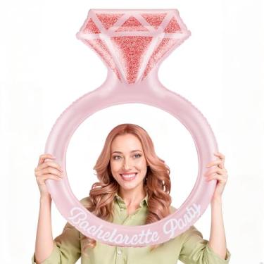 Imagem de Arrowbash Bachelorette Photo Props Anel inflável 3D de diamante rosa cenário de despedida de solteira 78 centímetros de fundo de cabine de fotos de noiva para chá de panela, noivado, festa de