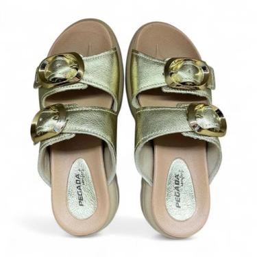Imagem de Chinelo pegada feminino solado alto em couro com fivelas, Ouro, 36