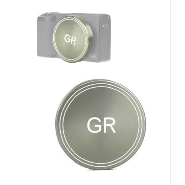 Imagem de YUULNMOP Tampa de lente de metal para câmera, capa protetora de lente durável compatível com acessórios de câmera digital Ricoh GR IV GR4, capa protetora de lente com textura de CD e forro de pelúcia