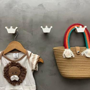 Imagem de 3 Ganchos de parede infantil Coroa Branco princesa decoração quarto bebê