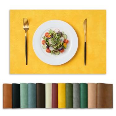 Imagem de Artoid Mode Jogo americano amarelo de couro sintético, conjunto de 4, tapetes de mesa reversíveis para decoração de verão, cozinha, 30 x 45 cm, impermeável, limpável, resistente ao calor, para