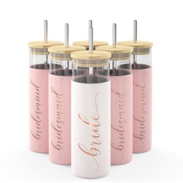 Imagem de Copo de café gelado Bride to Be com tampas e canudos de bambu | Copos de pote de pedreiro de 590 ml e xícara de café gelado | Presentes de pedido de dama de honra, chá de panela, suprimentos para