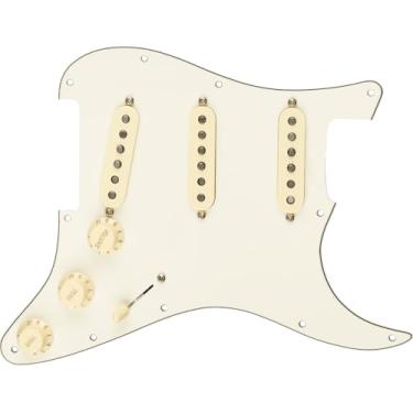 Imagem de Pre-Wired Strat Pickguard, Original '57/'62 SSS, Parchment 11 Hole PG