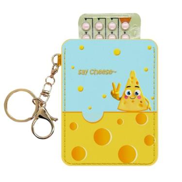 Imagem de Estojo discreto para pílulas anticoncepcionais – Organizador portátil de 10 x 8 cm com chaveiro de metal destacável, capa fofa de arte de queijo para proteção diária (serve em pacotes de comprimidos
