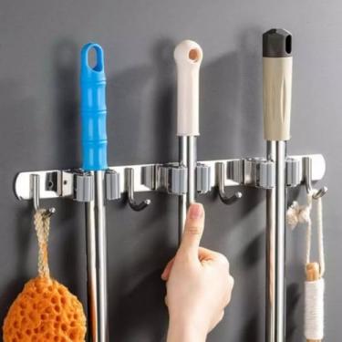 Imagem de Suporte Porta Vassoura e Rodo Inox - Organização 7 em 1, Durável e Fácil Instalar Com ou Sem Furos - Lavanderia, Interior de Armário.