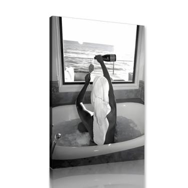 Imagem de Yeesjoee Arte de parede em tela feminina moderna pôster preto e branco bebendo vinho mulher na banheira pintura para quarto de menina banheiro, 30,5 x 40,6 cm