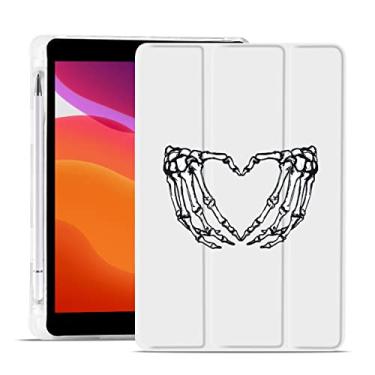 Imagem de MAYCARI Capa Love Skeleton Bones para iPad Pro 12,9 polegadas 2021 com suporte de lápis, capa protetora fofa para iPad 5ª geração com traseira de TPU macio, capa de hibernar/despertar automática para meninas e mulheres