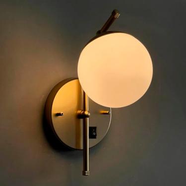 Imagem de Arandela de Parede Moderna Inclinada Dourada Com Interruptor com Globo Vidro 12cm Para Decorar Casa e sala, Cama Cabeceira, Quarto, lavabo
