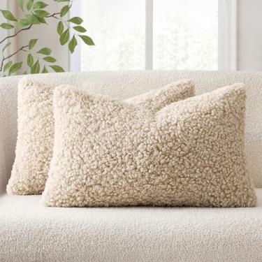 Imagem de EMEMA Pacote com 2 capas de almofada de pele sintética de pelúcia 30,5 x 50,8 cm de lã de ovelha felpuda macia felpuda para sofá-cama boho decoração de sala de estar neutro aveia neutra