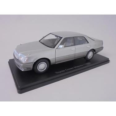 Imagem de OPO 10 - 1/24 Scale Model car Compatible with Toyota Crown Majesta 1995 - Hachette Japan VQJ199