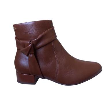 Imagem de Bota Feminina Marrom em Couro Cano Curto Salto Baixo Confort - 365 Sof