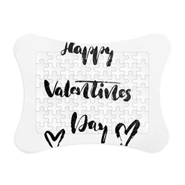 Imagem de Moldura de quebra-cabeça Happy Valentine em formato de coração com citação de papel para casa