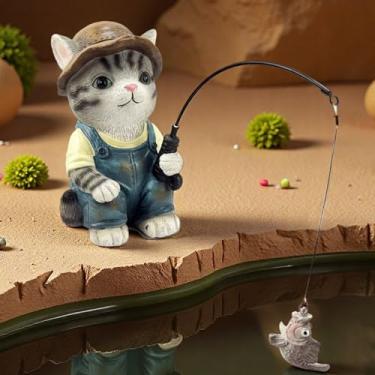 Imagem de GARDEN WHISPER Estátua de gato para decoração de jardim de lago de carpas ao ar livre, decoração de gato cinza para quintal 19 cm, estátua malhada de pesca, decoração de jardim ao ar livre, pescador