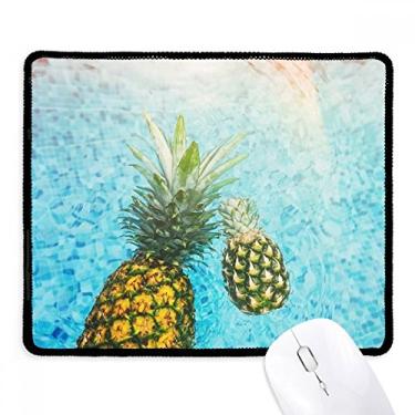 Imagem de Mouse pad de borracha para jogos com borda costurada com estampa de frutas vermelhas e abacaxi
