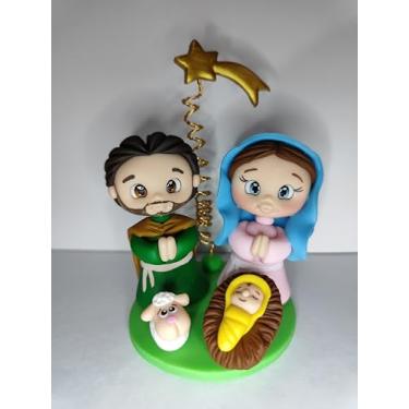 Imagem de Presépio Natalino em Biscuit, Sagrada Família com Estrela Dourada, Decoração Artesanal de Natal, Base Verde