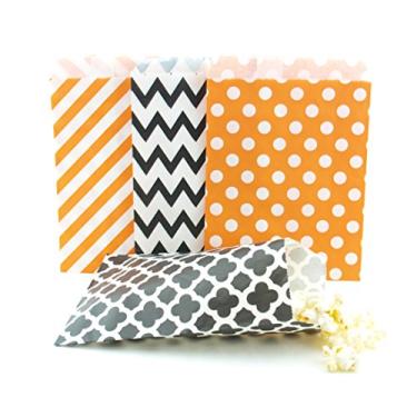 Imagem de Sacos de doces de Halloween (pacote com 100) - Sacos de lembrancinha de festa pretos e laranja, sacos de papel de doces ou travessuras e decorações de festa de Halloween/lembrancinhas de festa