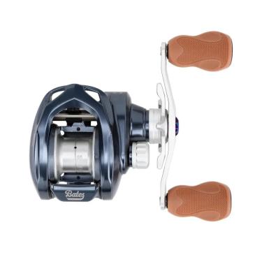 Imagem de Carretilha Bates Salty Hundo 100 13 Rol Drag 15lb Rec 7.1:1 Alumínio Usinado CNC