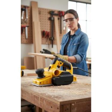 Imagem de Plaina Elétrica 750W Profissional: Precisão e Potência - Congratulatio