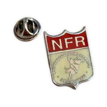 Imagem de Broche Brasão de Rodeio com Touro  Prateado com Esmalte Colorido - Pis