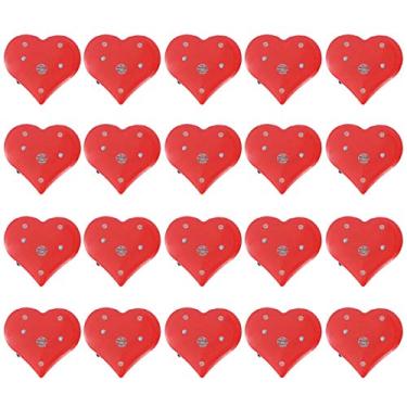 Imagem de Broche de coração vermelho com 20 peças da Amosfun com luzes de LED, broches de luz piscante, broches de casamento, festa de aniversário, dia dos namorados, lembrancinhas de festa