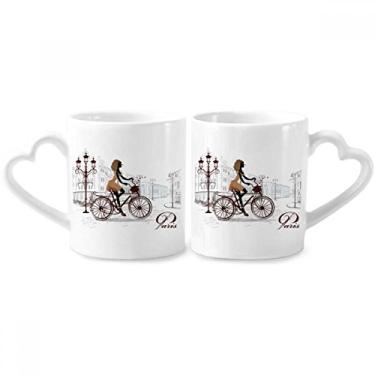Imagem de Conjunto de canecas de porcelana para casal com estampa de ilustração da Lady France da Bicycle