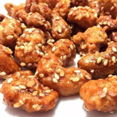 Imagem de Castanha De Cajú Caramelizada com gergelim 1kg. - Pedro cast