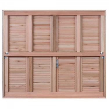 Imagem de Janela com Caixilhos Guilhotina Vidros Quadriculados Venezianas de Abrir