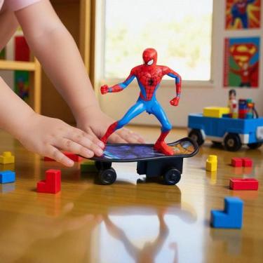 Imagem de Boneco Homem Aranha Skatista com Skate de Fricção Brinquedo Licenciado