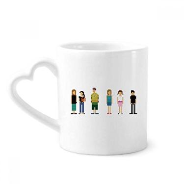 Imagem de Caneca de cerâmica para café com personagens de jogo em formato de coração de vidro