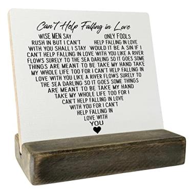 Imagem de Gkwa Não Consigo Evitar Me Apaixonar, Placa de Madeira para Presente, Placa com Suporte de Madeira, Placa de Madeira Significativa para Presente, Presentes para Amante, Namorado/Na (, Branco)