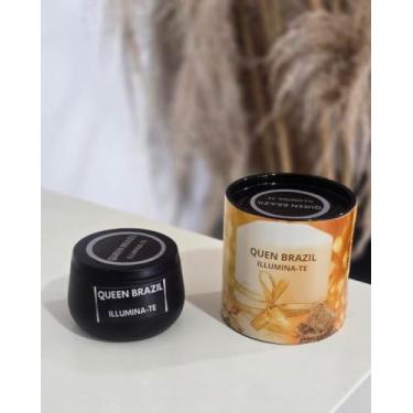 Imagem de Kit Natalino Queen Illumina-te – Serenidade do Natal | 3 Velas Aromáticas Artesanais (Lavanda, Jasmim e Baunilha)