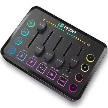 Imagem de Interface de Áudio RGB com Mixer, Entrada XLR para Microfone, Alimentação Fantasma 48V, Recarregável, para Podcast e Gravação