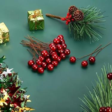 Imagem de 50 palhetas artificiais de azevinho vermelho vinho - enfeites de Natal de plástico (baga de 1,2 cm, haste de 6,5 cm) para decoração de guirlanda de guirlandas, artesanato de festa em casa