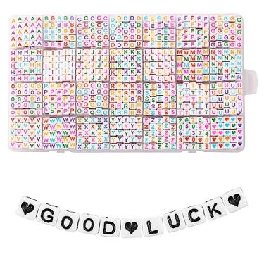 Imagem de 1400 contas de letras, contas de alfabeto acrílico de 6 x 6 mm, contas para fabricação de joias e pulseiras, em caixa com 28 grades (branco e colorido)