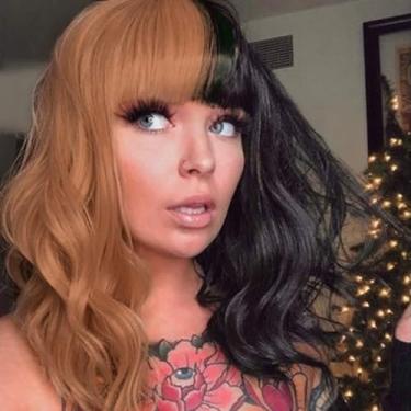 Imagem de ITTAYLER Peruca loira preta com franja curta encaracolada ondulada Bob perucas femininas cosplay peruca sintética dividida fantasia festa de Halloween perucas para grils