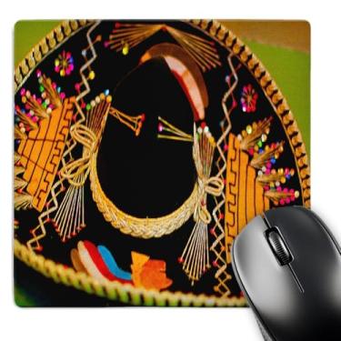 Imagem de 3dRose Mouse pad LLC 20 x 20 x 0,65 cm, um grande chapéu mexicano pendurado em uma parede em um restaurante com amarelo brilhante, vibrante e preto (mp_52074_1)