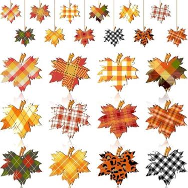 Imagem de 24 peças de enfeites de madeira de folha de bordo de outono de ação de graças decoração de folha de bordo enfeites de suspensão xadrez búfalo pingentes com cordas para decoração de árvore de ação de
