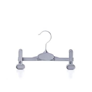 Imagem de Cabide para calça bebê c/grampos 23 cm - 2020 - IOPLAST, Prata, 250 pe