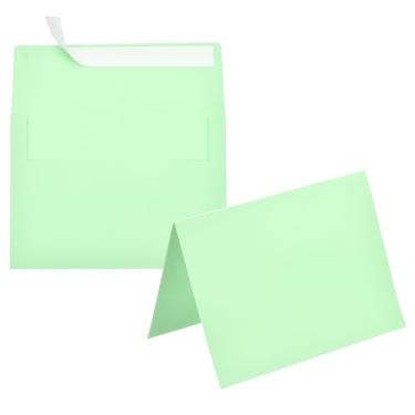 Imagem de PATIKIL Pacote com 20 envelopes verdes claros 12 x 18 cm com cartões, envelopes autoselados A7 com cartolina dobrada para cartões comemorativos de casamento, convites de aniversário, carta postal