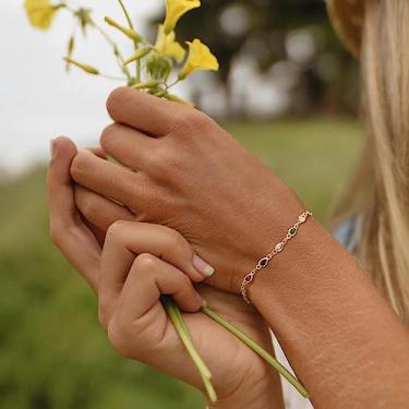 Imagem de Pulseiras coloridas para mulheres banhado a ouro 14 K Teadrop CZ berloque pulseira joia de verão, Medium, Latão, Sem Pedra Preciosa