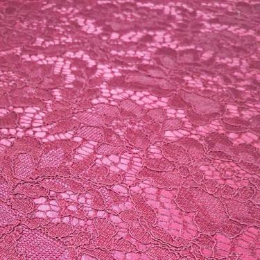 Imagem de Rolo 3 Metros Renda Suiça Forrada 95% Poliéster 5% Poliamida - Tecidos