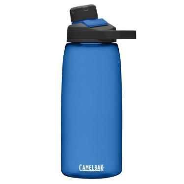 Imagem de CamelBak, Garrafa de Água Chute Mag de 1 Litro, com tampa magnética e renovação em Tritan, Livre de BPA, na cor Azul