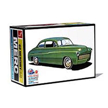 Imagem de AMT Kit de modelo em escala 1:25 Mercury Club Coupe 1949 – Build Stock, versão personalizada ou de competição, duas opções de motor V8, pneus de parede branca, interior personalizado e decalques