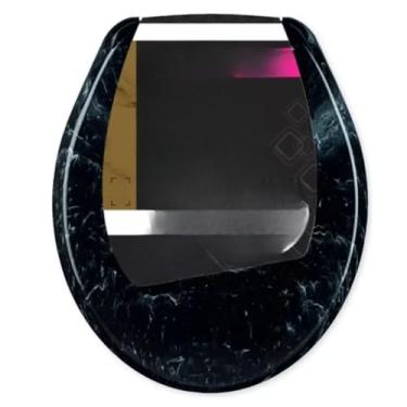 Imagem de Assento SanitáRio Almofadado Com Estampa De MáRmore | Tampa Oval Universal Macia E ConfortáVel (Preto Marmorizado)